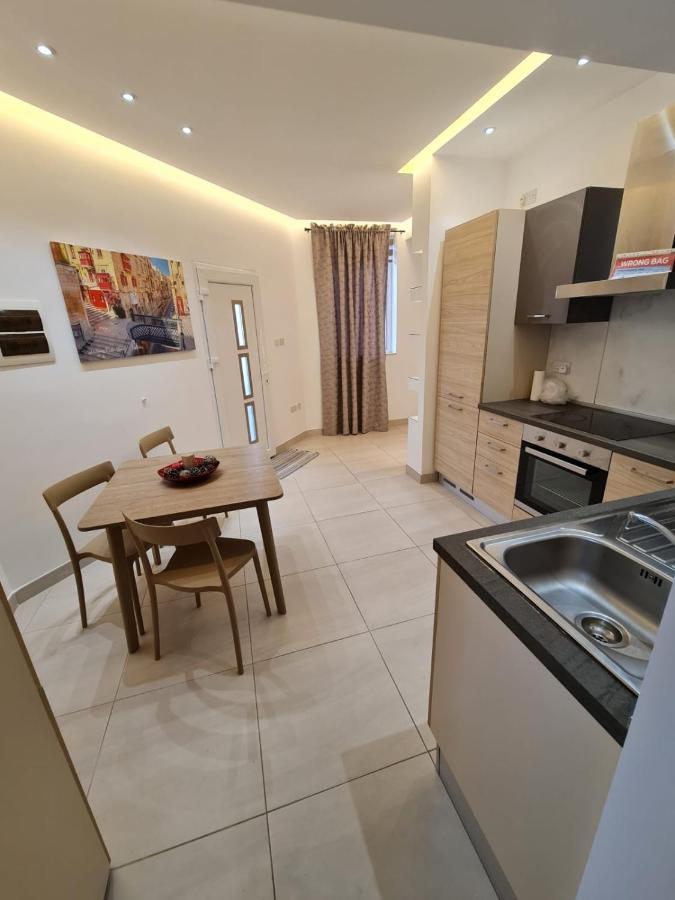 Crescent Corner Appartement St. Paul's Bay Buitenkant foto